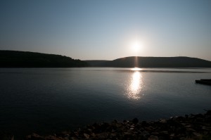 morning_lake_sunrise